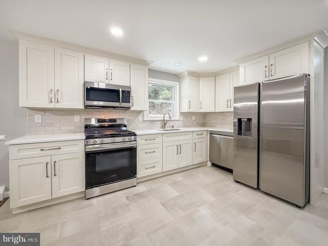 1529 HOLLYWOOD AVE, Langhorne, PA 19047