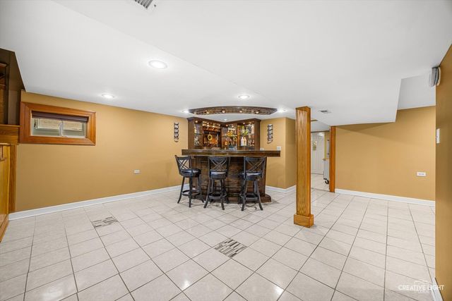 4952 N Central Park Avenue, Chicago, IL 60625