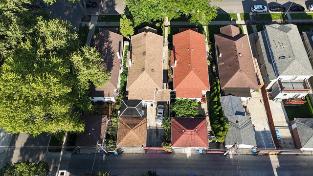 4952 N Central Park Avenue, Chicago, IL 60625