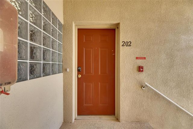 9516 AMBERDALE COURT 202, Riverview, FL 33569