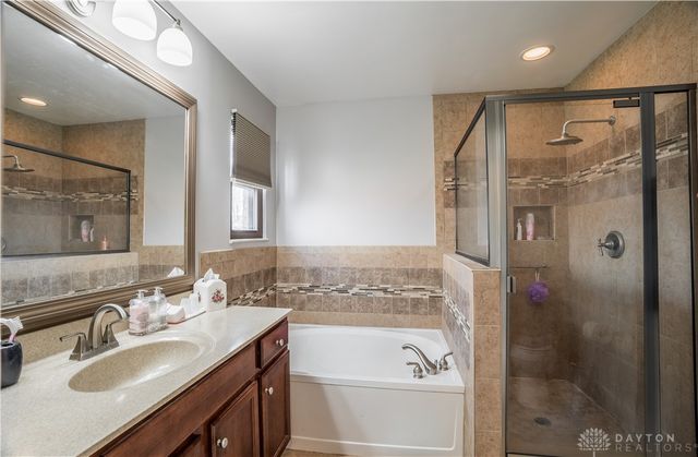 8647 Deer Haven Street, Huber Heights, OH 45424