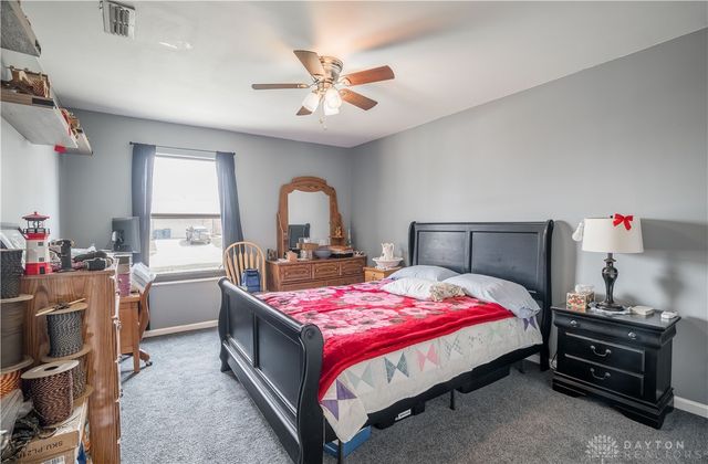 8647 Deer Haven Street, Huber Heights, OH 45424