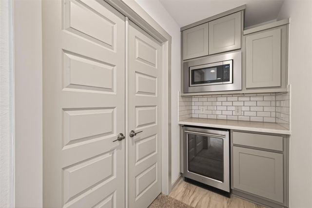 3215 Cripple Creek Drive, Katy, TX 77494