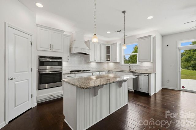 108 Heron Cove Loop, Mooresville, NC 28117