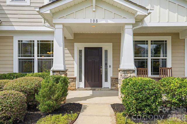 108 Heron Cove Loop, Mooresville, NC 28117