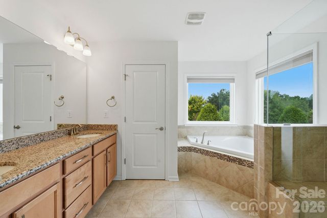 108 Heron Cove Loop, Mooresville, NC 28117