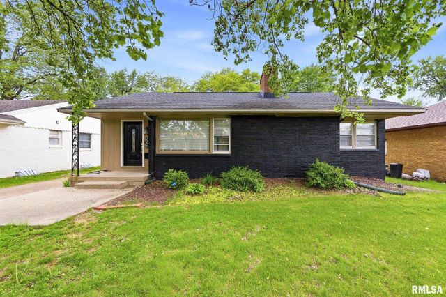 3221 N TWELVE OAKS Drive, Peoria, IL 61604
