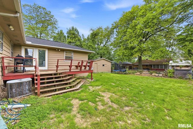 3221 N TWELVE OAKS Drive, Peoria, IL 61604