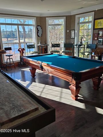 257 Maple Creek Drive, Wallace, NC 28466