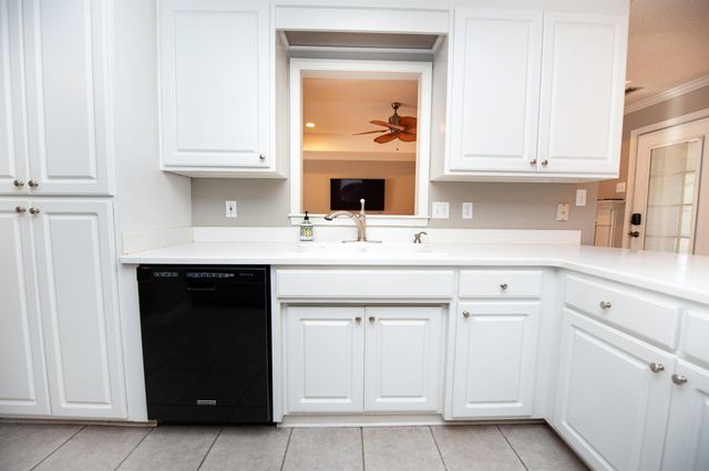 372 W Autumn Ridge Road, Moore, SC 29369