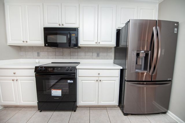 372 W Autumn Ridge Road, Moore, SC 29369