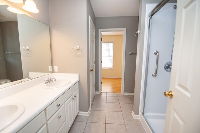 372 W Autumn Ridge Road, Moore, SC 29369