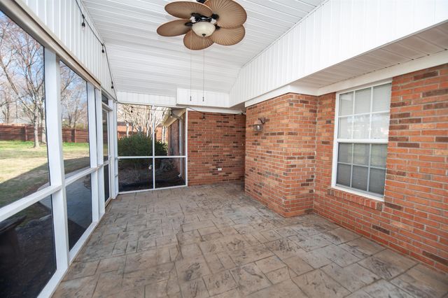 372 W Autumn Ridge Road, Moore, SC 29369