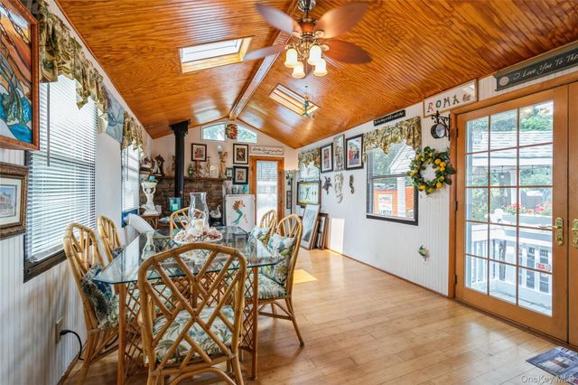 18 Linden Avenue, Kings Park, NY 11754