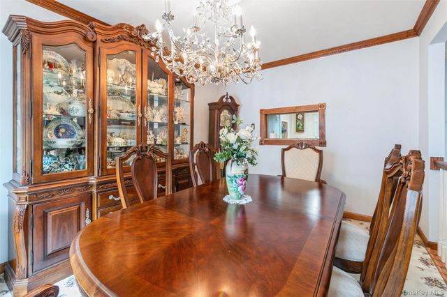 18 Linden Avenue, Kings Park, NY 11754