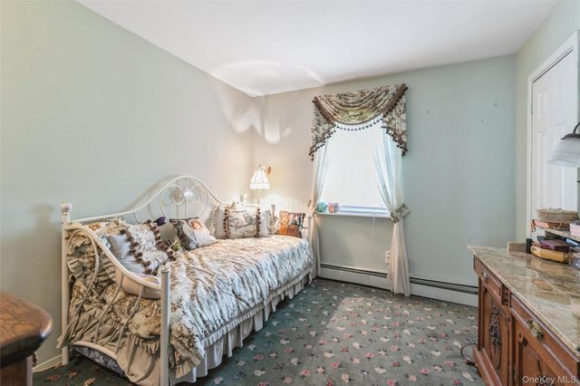 18 Linden Avenue, Kings Park, NY 11754