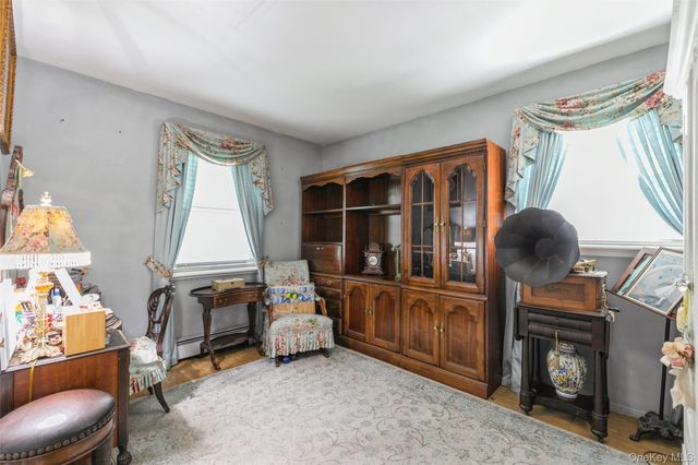 18 Linden Avenue, Kings Park, NY 11754