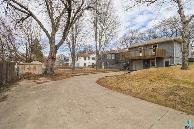 1933 S Euclid Ave Avenue, Sioux Falls, SD 57105