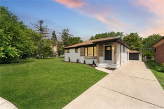 26318 San Rosa Street, St. Clair Shores, MI 48081