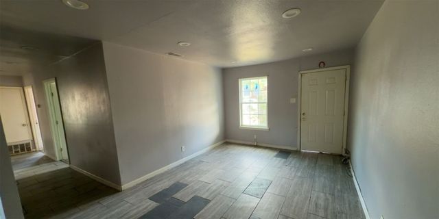 5505 Wainwright Drive, Fort Worth, TX 76112