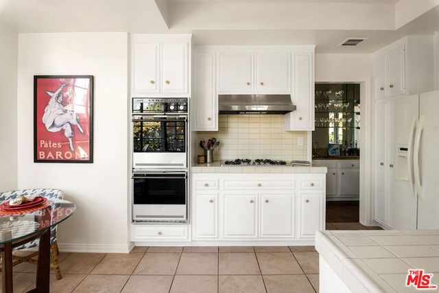 1148 Chelsea Avenue 1, Santa Monica, CA 90403