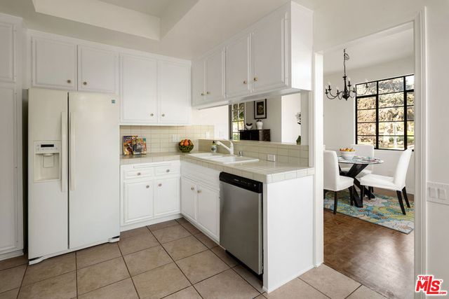 1148 Chelsea Avenue 1, Santa Monica, CA 90403