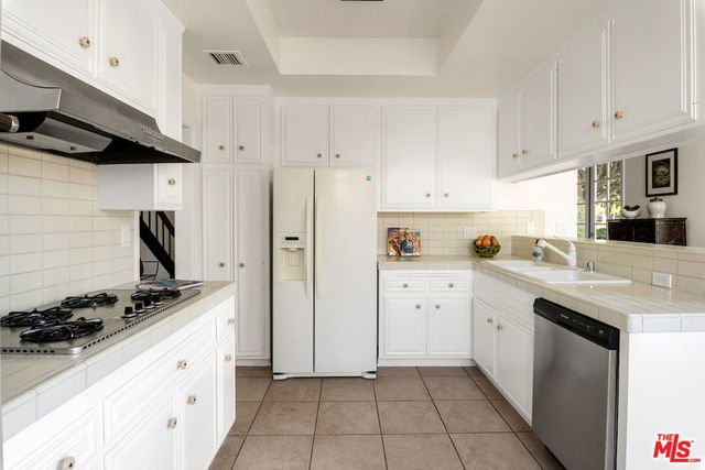 1148 Chelsea Avenue 1, Santa Monica, CA 90403