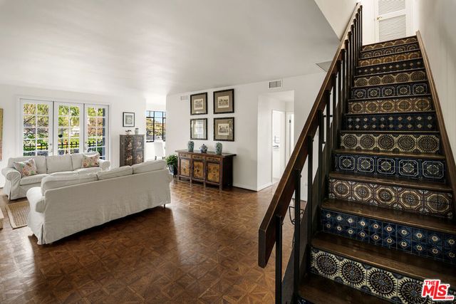 1148 Chelsea Avenue 1, Santa Monica, CA 90403