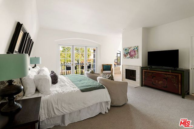 1148 Chelsea Avenue 1, Santa Monica, CA 90403