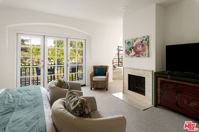 1148 Chelsea Avenue 1, Santa Monica, CA 90403