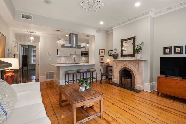 96 Waltham 2, Boston, MA 02118