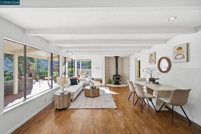 38 Vista Del Mar, Orinda, CA 94563