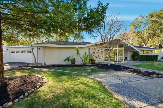 38 Vista Del Mar, Orinda, CA 94563