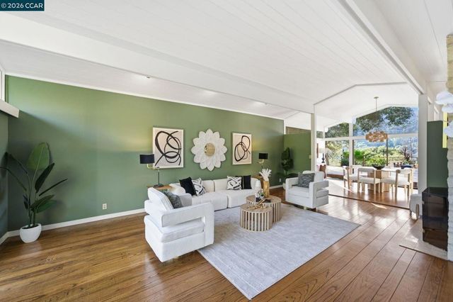 38 Vista Del Mar, Orinda, CA 94563