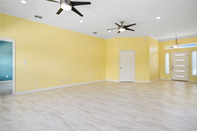 13970 Mainsail St, Corpus Christi, TX 78418