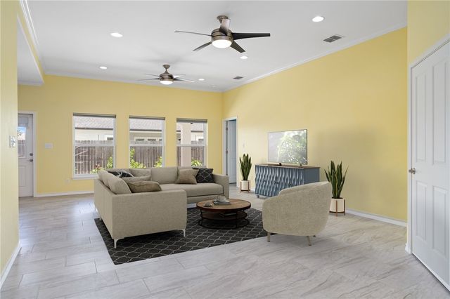 13970 Mainsail St, Corpus Christi, TX 78418