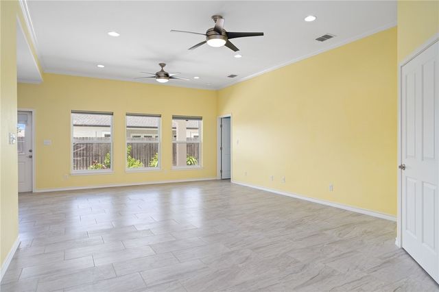 13970 Mainsail St, Corpus Christi, TX 78418
