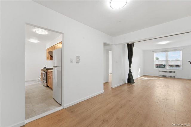 6393 Woodhaven Boulevard 2F3, Rego Park, NY 11374