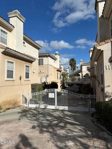 110 N Marengo Avenue B, Alhambra, CA 91801