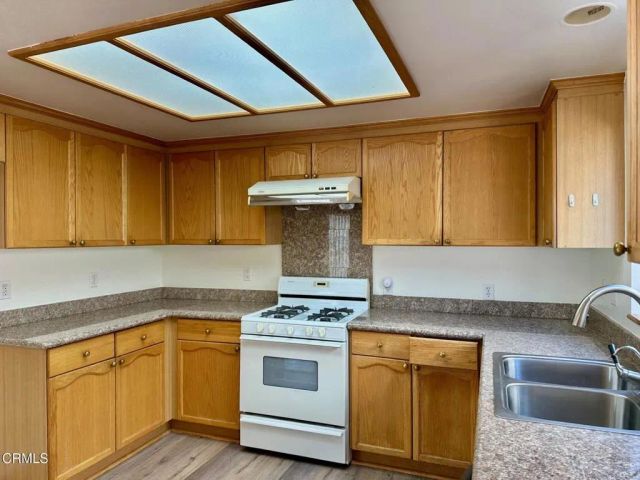 110 N Marengo Avenue B, Alhambra, CA 91801