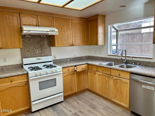 110 N Marengo Avenue B, Alhambra, CA 91801