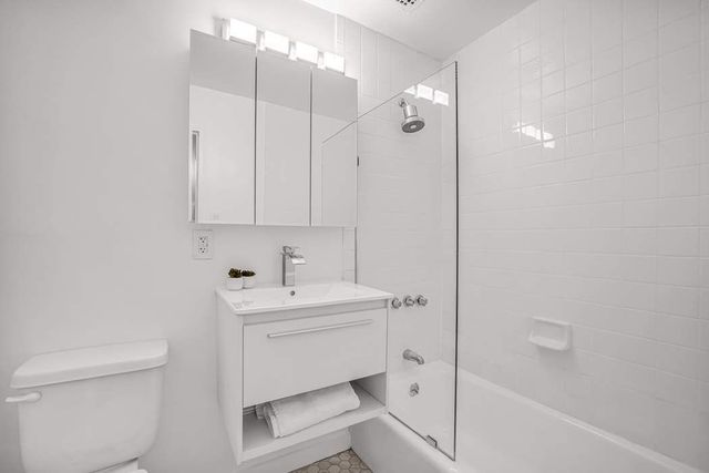 310 E 23rd St Apt 4B, New York City, NY 10010