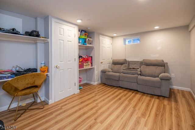 175 Rosewood Ln, Woodbridge Twp., NJ 07064