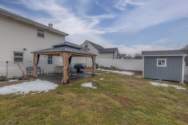 175 Rosewood Ln, Woodbridge Twp., NJ 07064