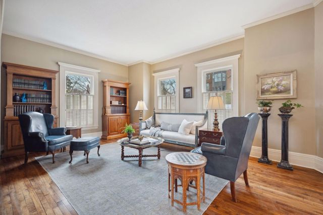 1203 Mount Curve Avenue, Minneapolis, MN 55403