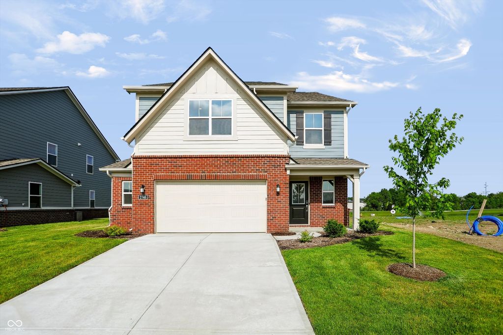 2746 Salem Place, Greenwood, IN 46143