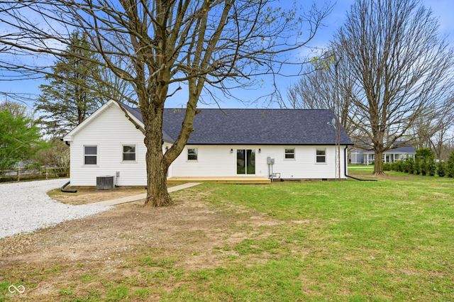 414 S 1st Street, Lewisville, IN 47352