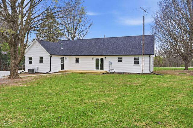 414 S 1st Street, Lewisville, IN 47352