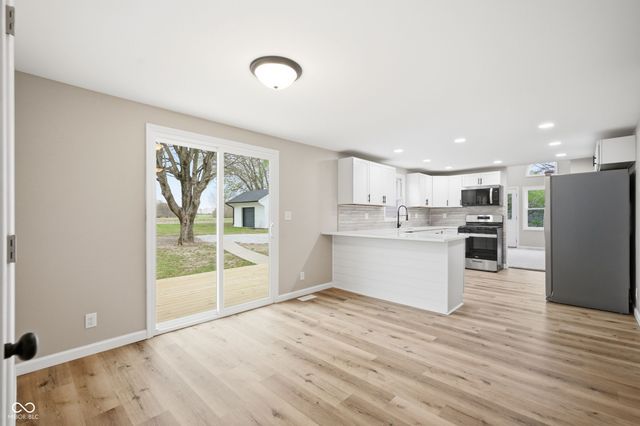 414 S 1st Street, Lewisville, IN 47352
