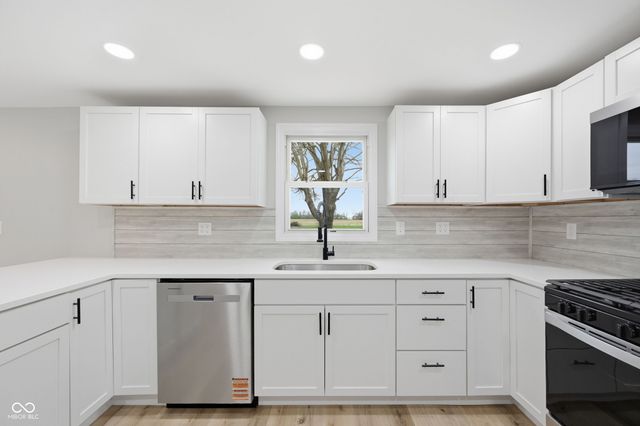 414 S 1st Street, Lewisville, IN 47352
